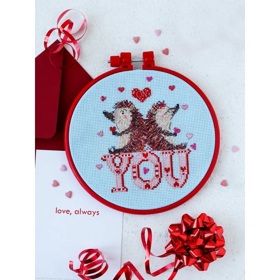 Wizardi Cross-Stitch kit - Loving Hedgehogs. Beginner Embroidery Kit for Adults. Cross-Stitch Supplies. Needle, Canvas, Scheme, Floss and Floss Organizer Kit. AHM-036 Abris Art