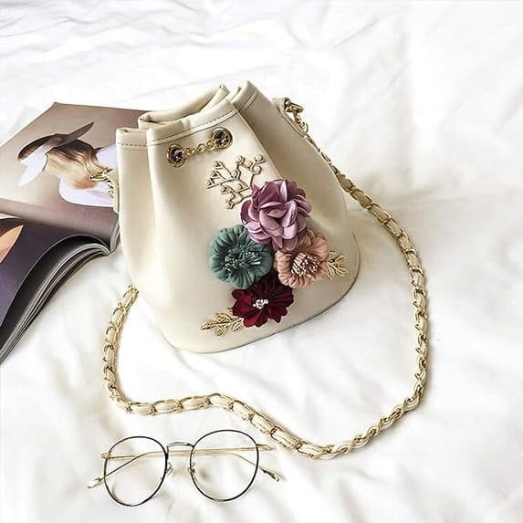 Crossbody Bags for Women, Shoulder Bags, PU Leather All-match Flower Drawstring Bucket Bag with Gold Chain, Lovely Stylish casual Crossbody Bag for Going Out, White