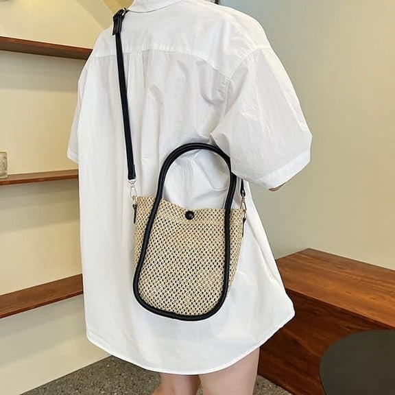 Crossbody Bags for Women, Straw Bags for Women, Cute Aesthetic Rattan Tote Bag for Outdoor, Boho Beach Holiday Shoulder Crossbody Bags for Daily Leisure, Black
