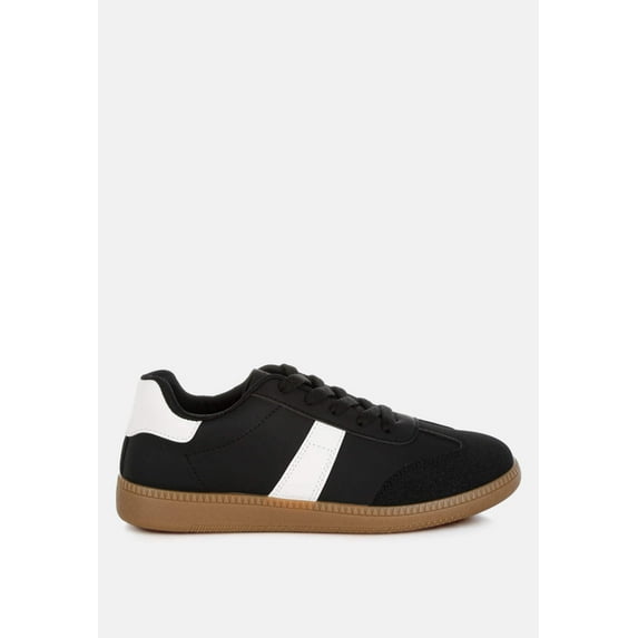 Crossover Classic Lace-Up Flatform Sneaker