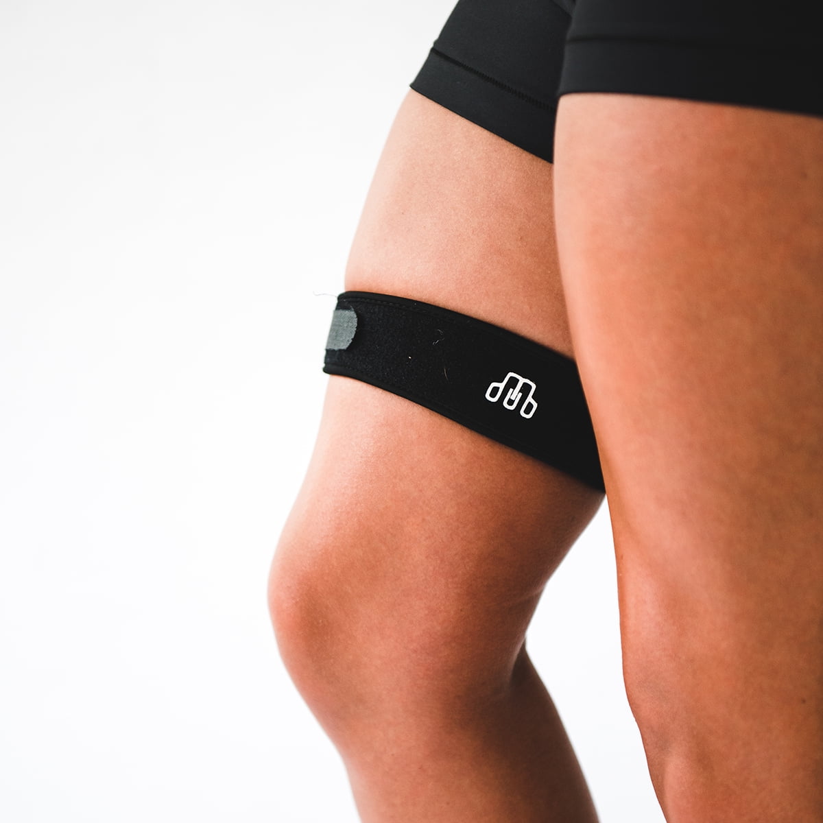 Crosstrap IT Band Strap (Small) 1 Pack, Iliotibial Pain Relief ITB Syndrome Stabilizer Compression Support Brace Inflammation Hiking, Soccer, Basketball, Running, Tennis, Leg Stress, & Pickleball