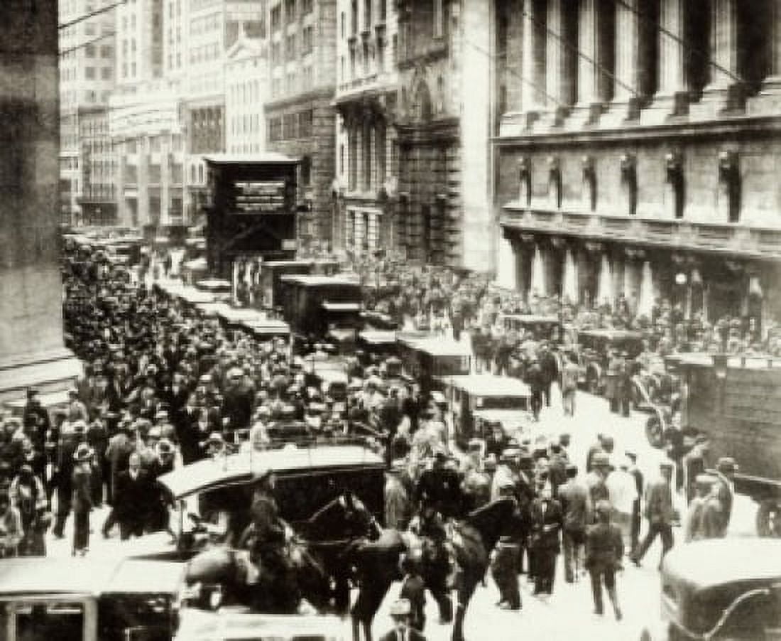 Crowd in a street Wall Street Stock Market Crash USA 1929 Canvas Art - (24 x 36)