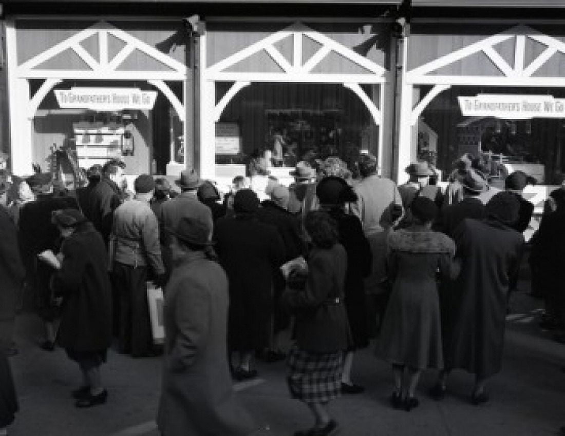 Crowd of people on street Canvas Art - (24 x 36)
