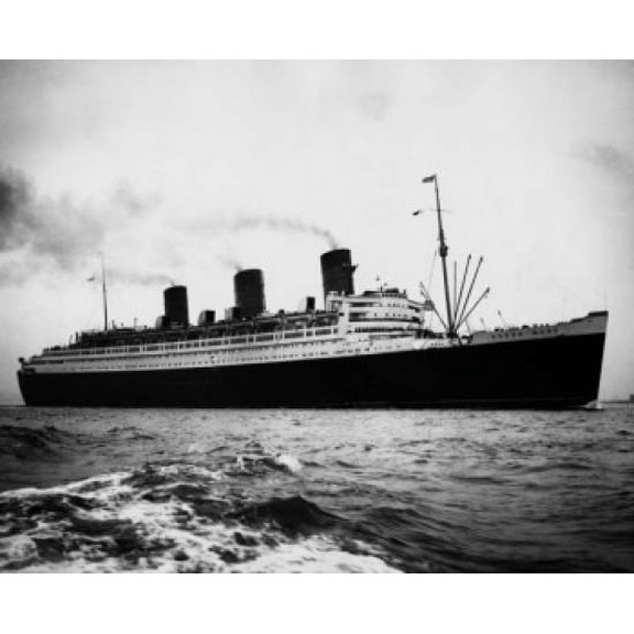 Cruise ship in the sea RMS Queen Mary Canvas Art - (18 x 24)
