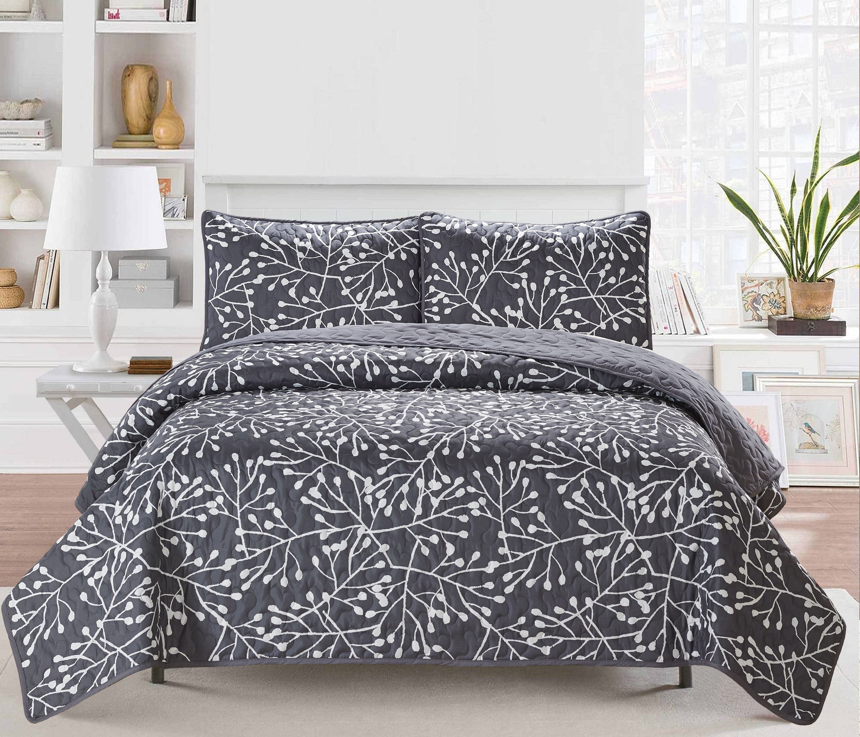 Graphite Full Microfiber Reversible Quilt Set with Branch Pattern