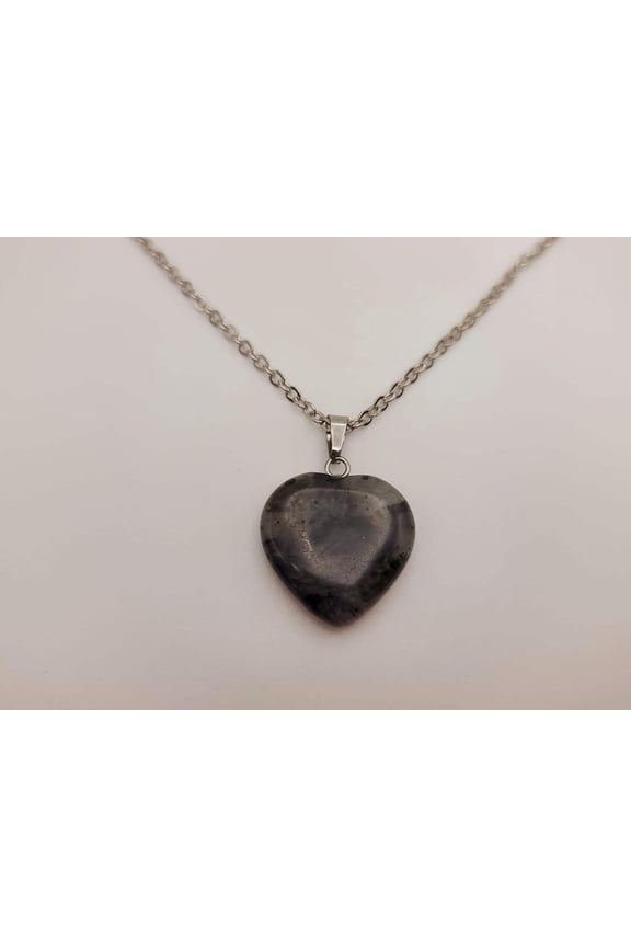 Crystal Necklace Silver Wire black spectrolite Labradorite Heart Healing Crystal Necklace