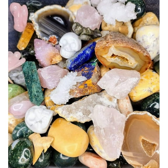 Crystal confetti - 1/2 lbs (1 scoop) of an assortment of different crystals - natural crystal rocks mix lot - decorative stones - 8oz