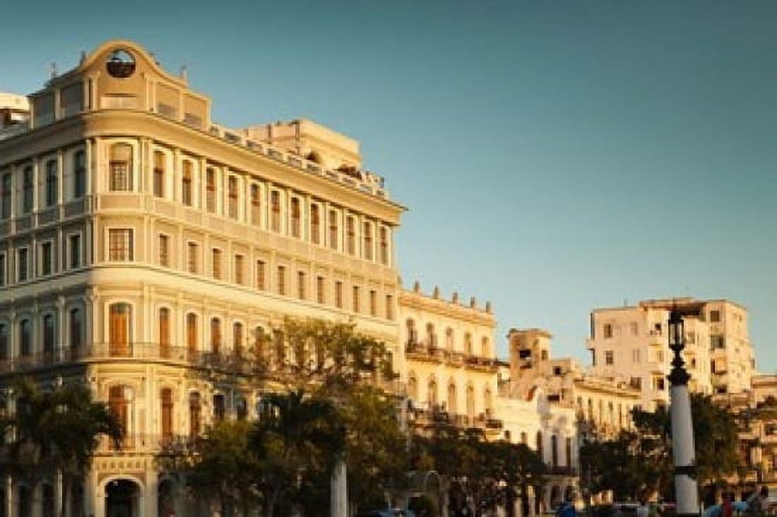 Cuba Havana Havana Vieja Hotel Saratoga sunset Canvas Art - Walter Bibikow DanitaDelimont (28 x 19)