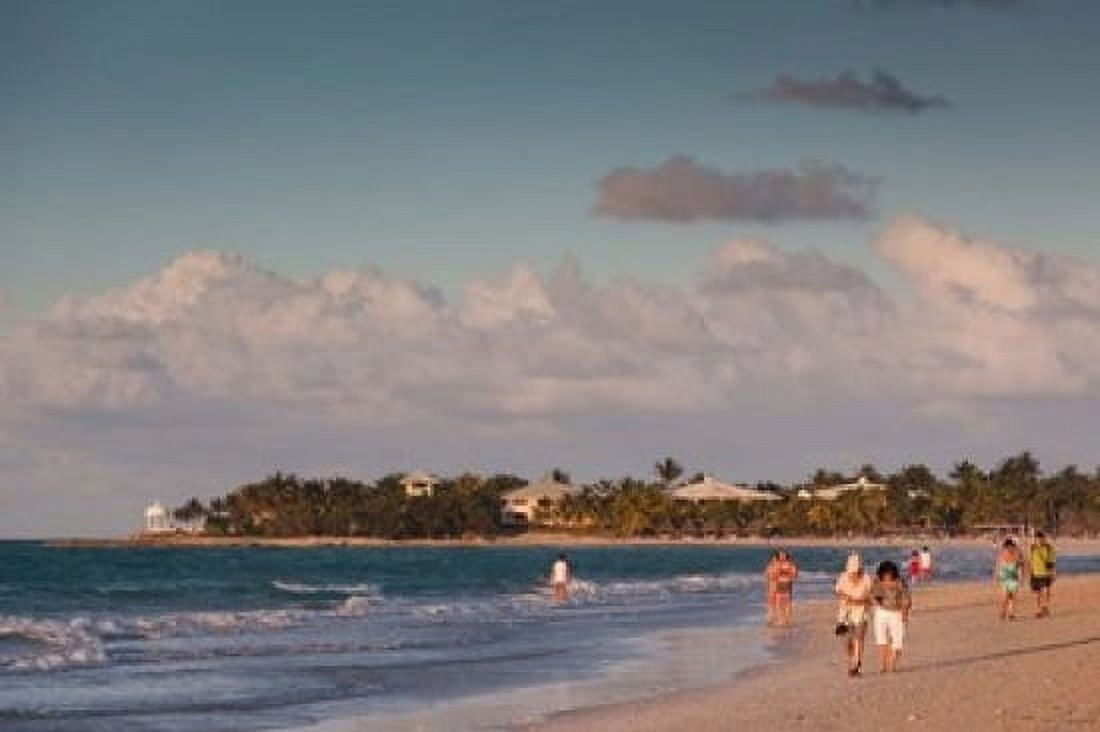 Cuba Varadero Varadero Beach sunset Canvas Art - Walter Bibikow DanitaDelimont (28 x 19)