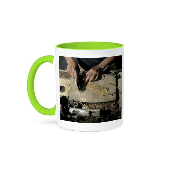 3dRose, Cuban Cigar maker. Pinar del Rio Cuba, 15oz Two-Tone Green Mug