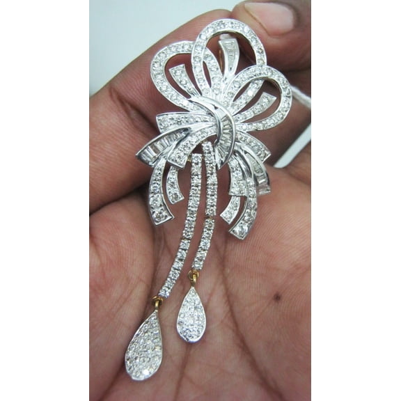 Ankita Gemstones White Zircon Sterling Silver Pendant