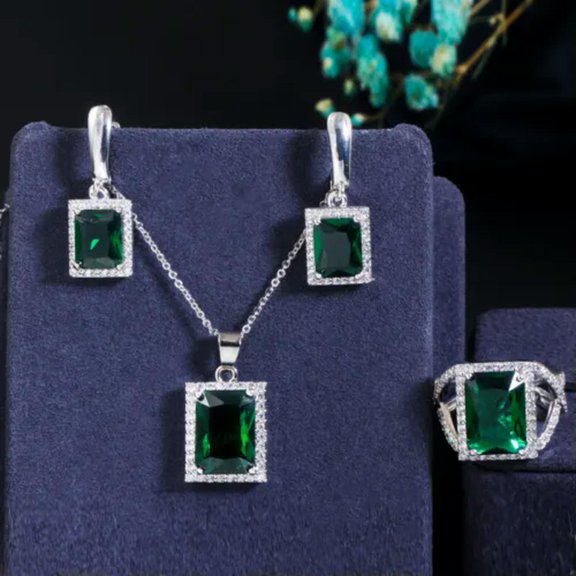 Cubic Zircon Square Pendent Necklace Huggie Earrings Ring Green Fine Jewelry Set