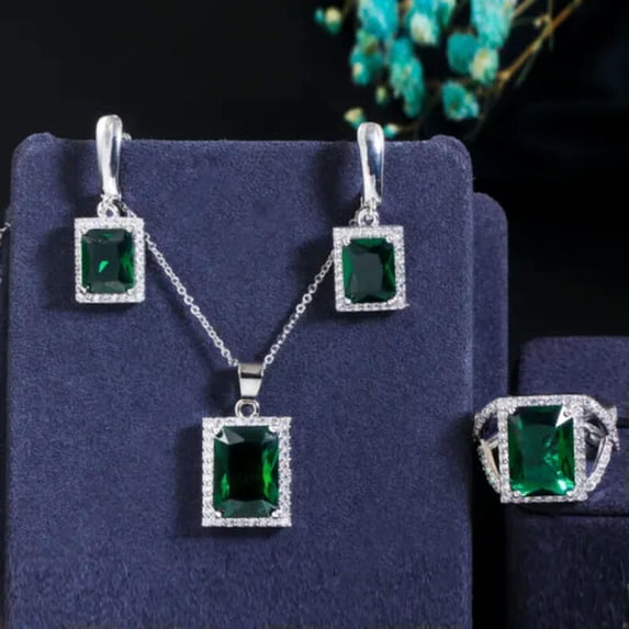 Cubic Zircon Square Pendent Necklace Huggie Earrings Ring Green Fine Jewelry Set
