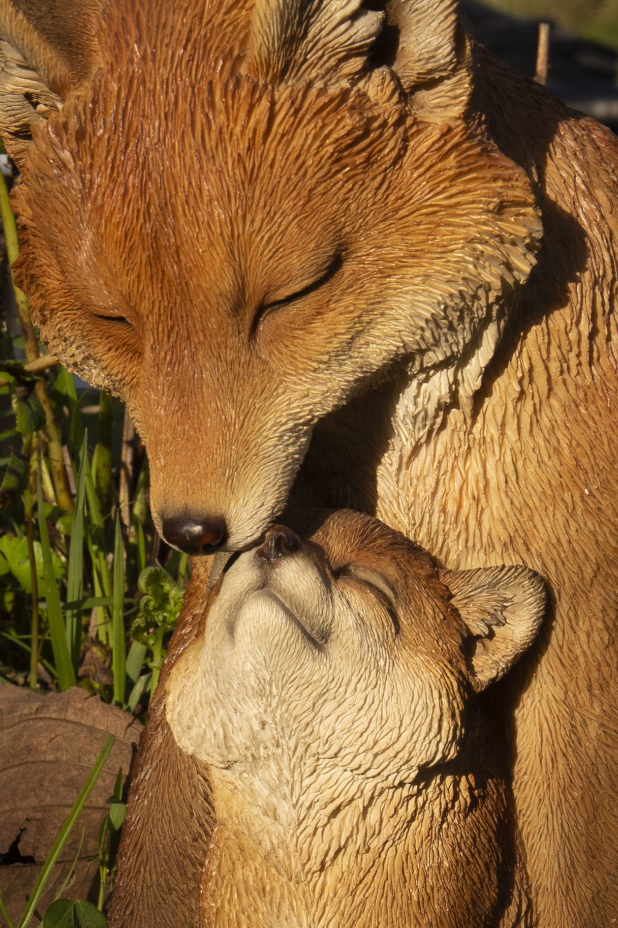 Hand Painted Brown Polyresin Mother and Baby Fox Garden Statue