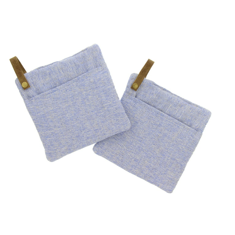 https://i5.walmartimages.com/seo/Cuisinart-Chambray-Potholders-Soft-Insulated-Pockets-Faux-Leather-Loop-2pk-Heat-Resistant-Hot-Pads-Trivets-Protect-Hands-Surfaces-Marine_c5a3d0c7-94ca-4d91-a9f9-024b6f77ecd1.98268c77acb1a625a51dcd584fc10f9a.jpeg?odnHeight=768&odnWidth=768&odnBg=FFFFFF