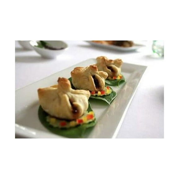 Cuisine Innovations Appetizer Tenderloin of Beef En Croute - 100 per case.