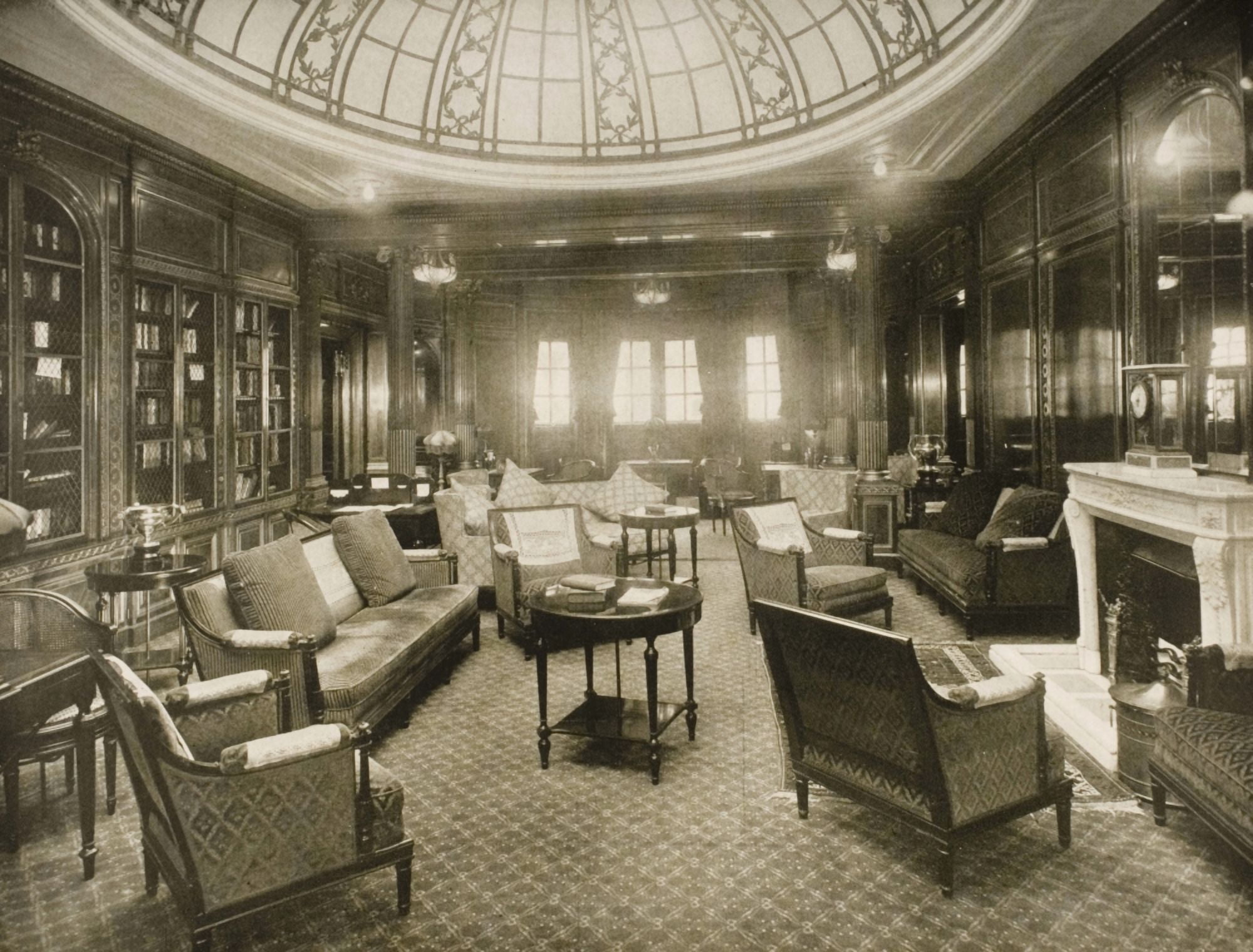 Cunard Line Promotional Brochure For Mauretania Circa 1930 The Library And Writing Room Canvas Art - Ken Welsh Design Pics (32 x 24)