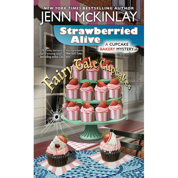 Cupcake Bakery Mystery: Strawberried Alive (Series #14) (Paperback)