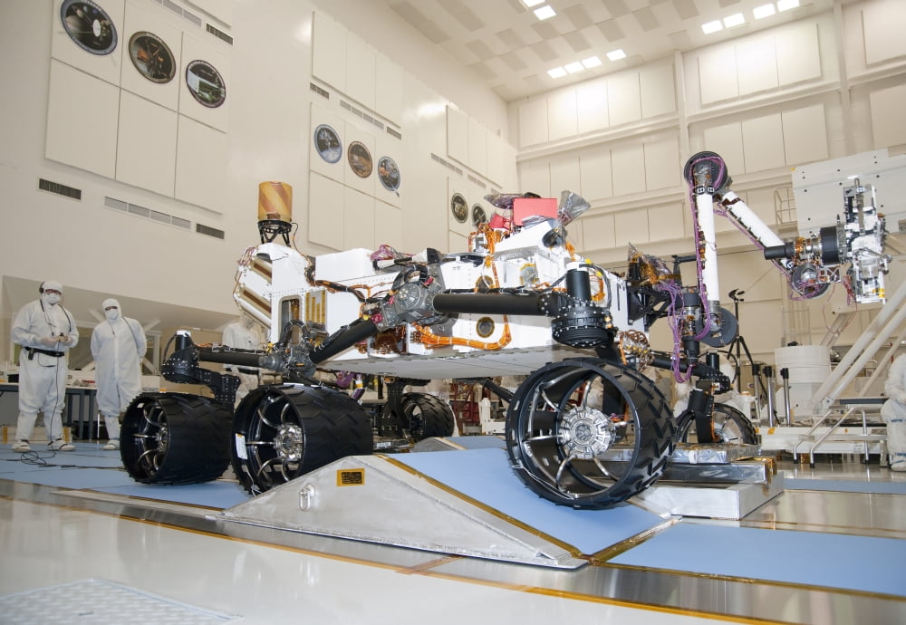 Curiosity rover in the testing facility Canvas Art - Stocktrek Images (34 x 24)