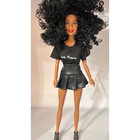 Curls Poppin' Doll Loriel