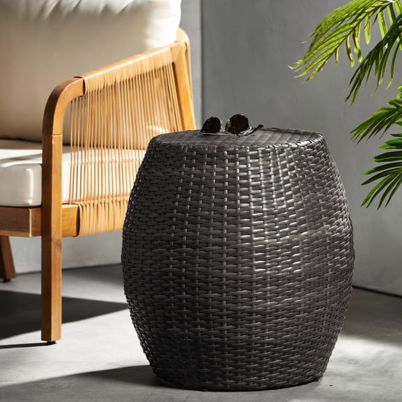 Curved Wicker Side Table Design - Patio or Yard Decoration with Functional Appeal