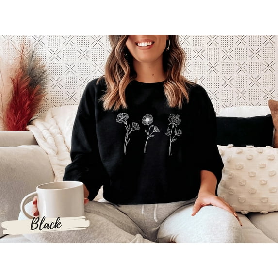 Custom Birth Month Birth Flower Sweatshirt, Gift for Her, Flower TShirt, Sentimental Gift Idea, Valentines Day, Perfect Mothers Day Gift
