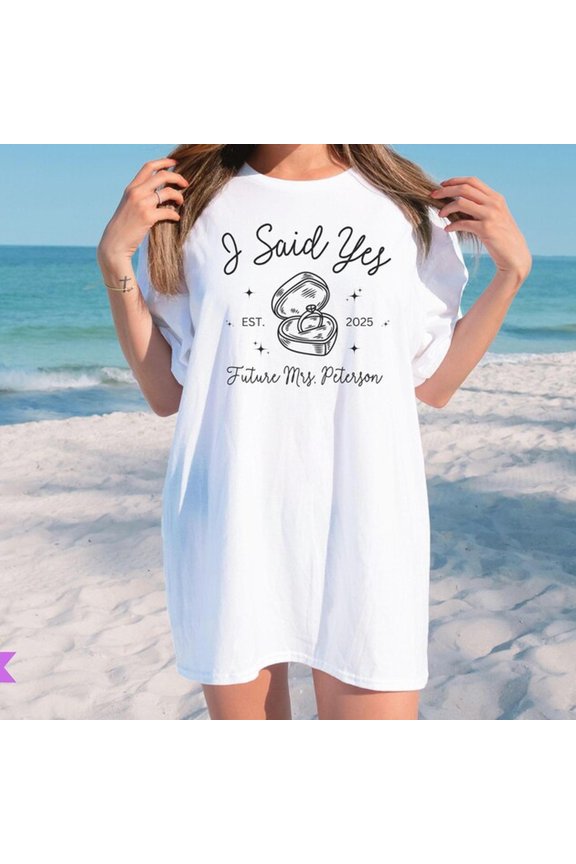 Custom Bride Shirt, Engagement Gift for Bride, Personalize Future Mrs T-shirt with EST Year, Comfort Colors Bridal Party Shirt, Fiancé Shirt