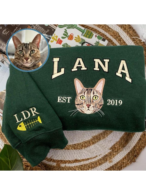Custom Cat with Embroidered Photo and Name for Cat Lovers Pet Memorial, Sweatshirt