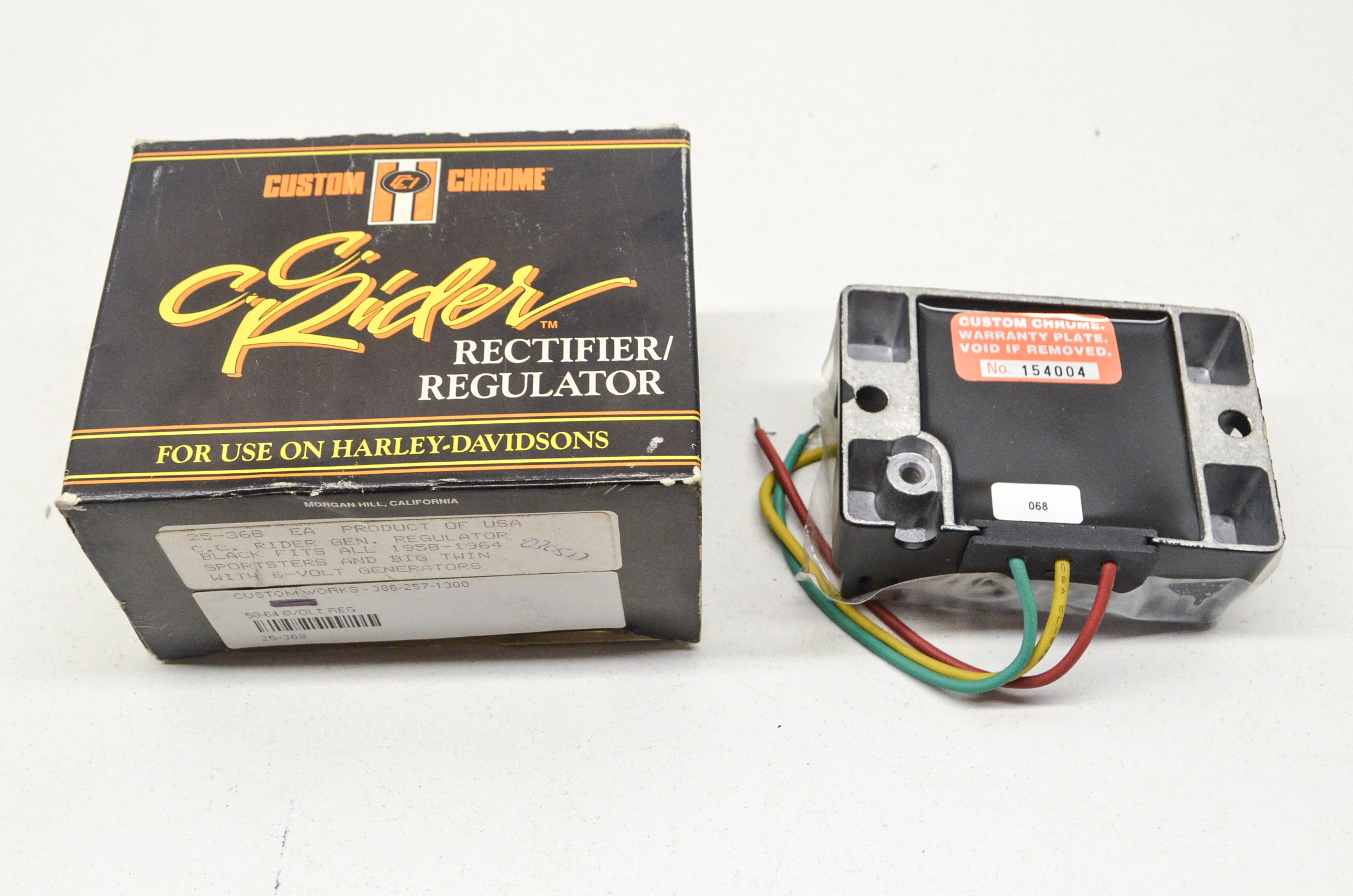 Custom Chrome 25-368, 030517 Black Voltage Regulator 58-64 