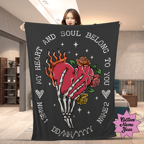 Custom Couple Blanket – Skeleton Hand Heart Design with Roses – Personalized Name & Date Fleece Throw, Romantic Gift for Anniversary, Valentine’s Day, Wedding- Sherpa-50x60
