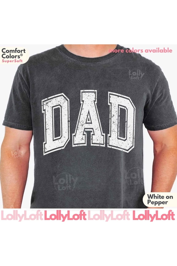 Custom Dad Distressed Varsity College Font Trendy Birthday Gift T-shirt