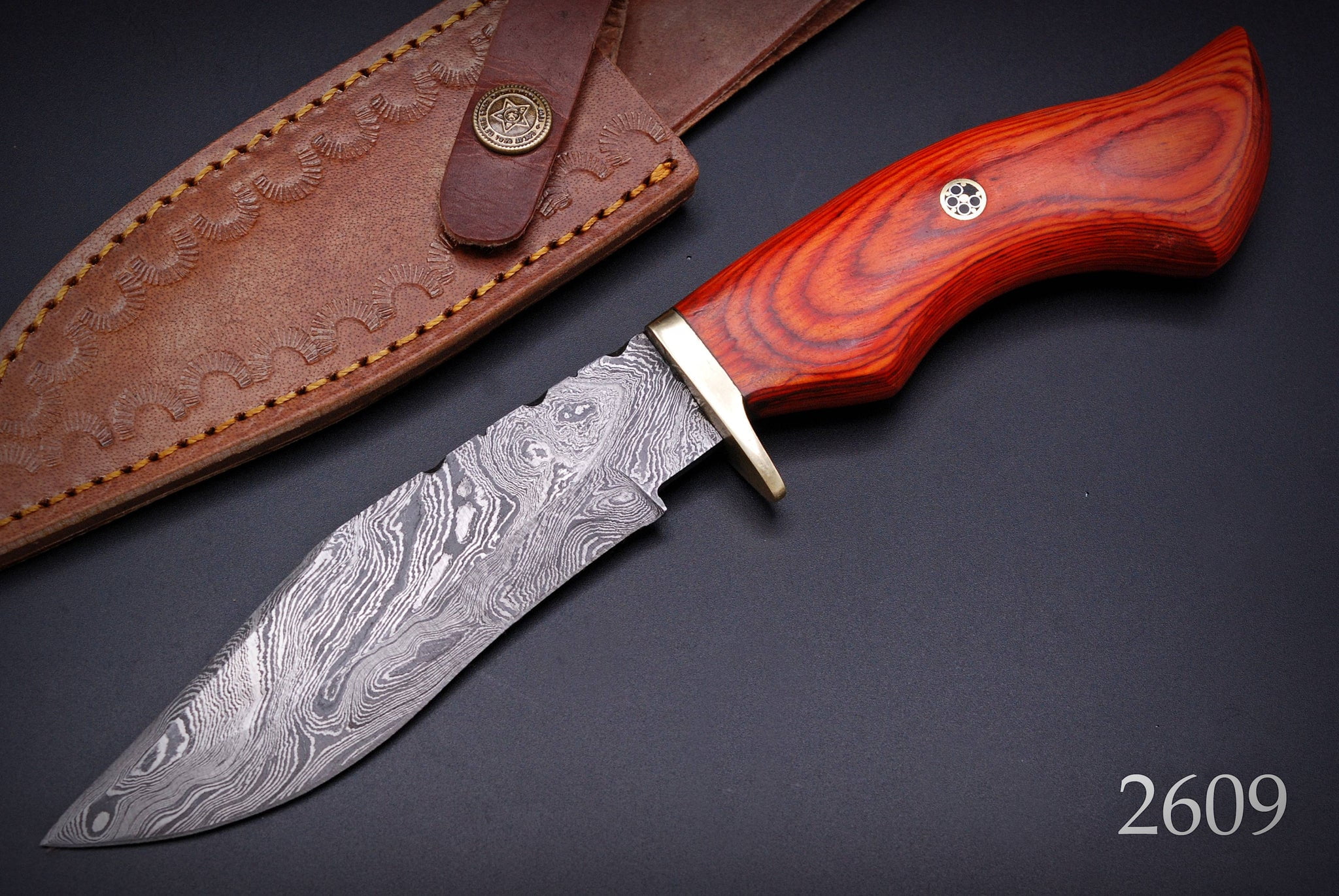 Custom Hand Made Forged Damascus Hunting Knife Pure Leather Sheath & Brass Guard with Stained Wood Handle
