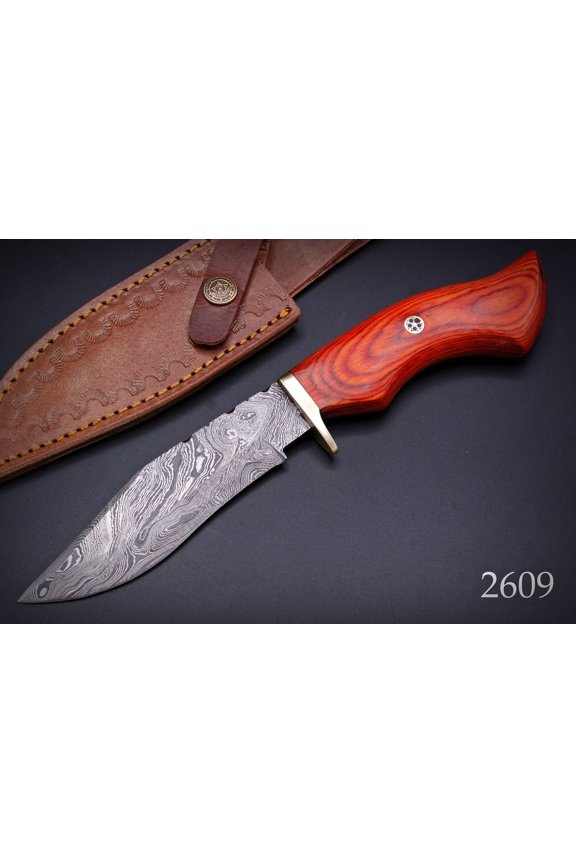 Custom Hand Made Forged Damascus Hunting Knife Pure Leather Sheath & Brass Guard with Stained Wood Handle