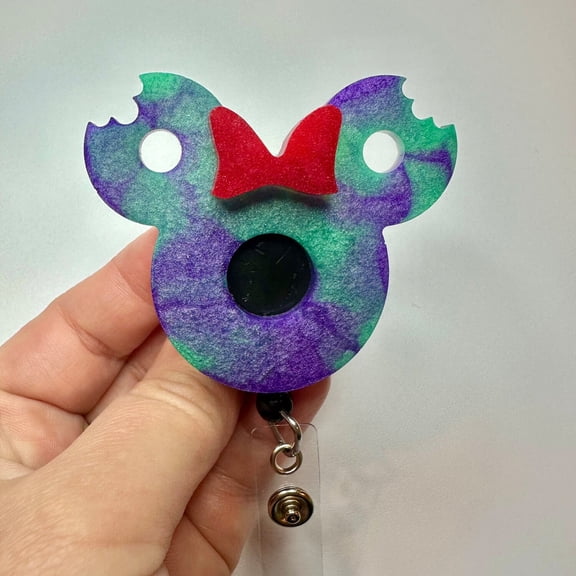 Customized Resin Badge Reel Minnie