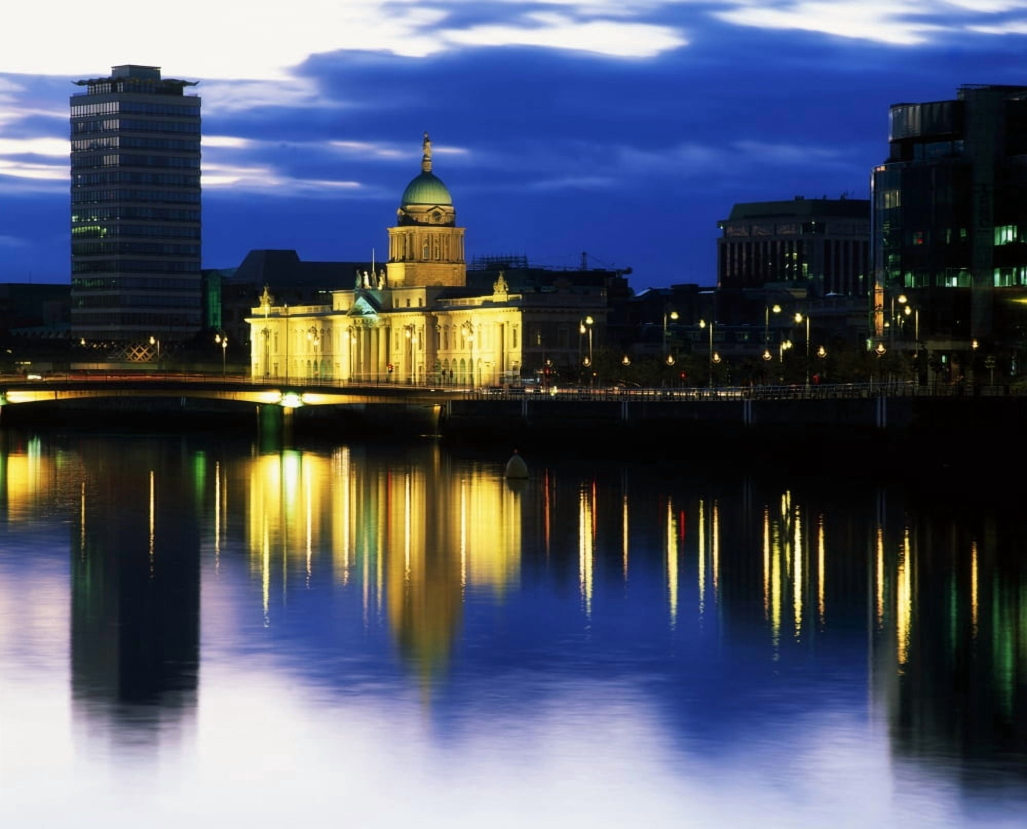 Customs House And Liberty Hall River Liffey Dublin Ireland Canvas Art - The Irish Image Collection Design Pics (17 x 13)
