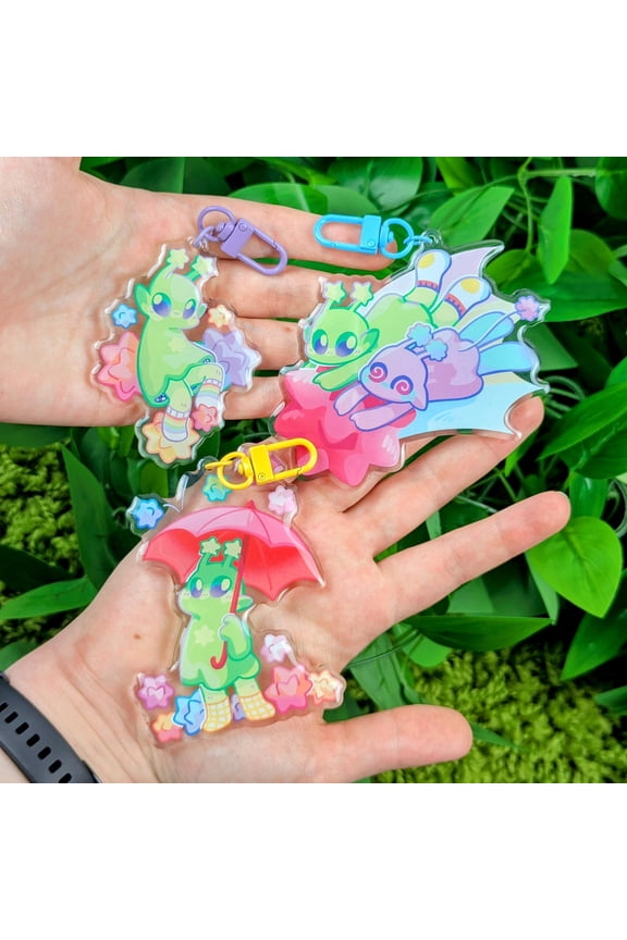 Cute Alien Keychains! (1 keychain)