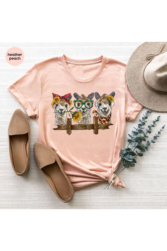 Cute Alpaca Shirt, Animal Graphic Crewneck Shirt, Alpaca , Alpaca Tees, , Animal Lover Shirt, Alpaca Fans