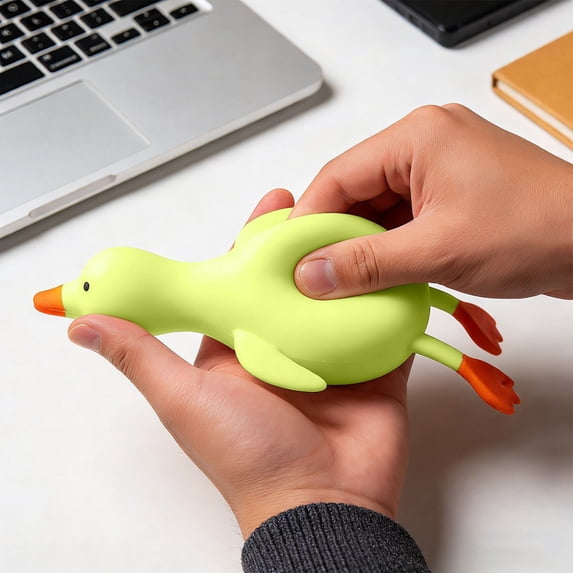 Cute Big White Gooses Squeeze Toys for Stress Relief, Soft Pinch Toys for Anxiety Reduction, Portable Fun Sensory Toys for Home, Office, Travel and Daily Relaxation Entertainment, 3.9in, Green