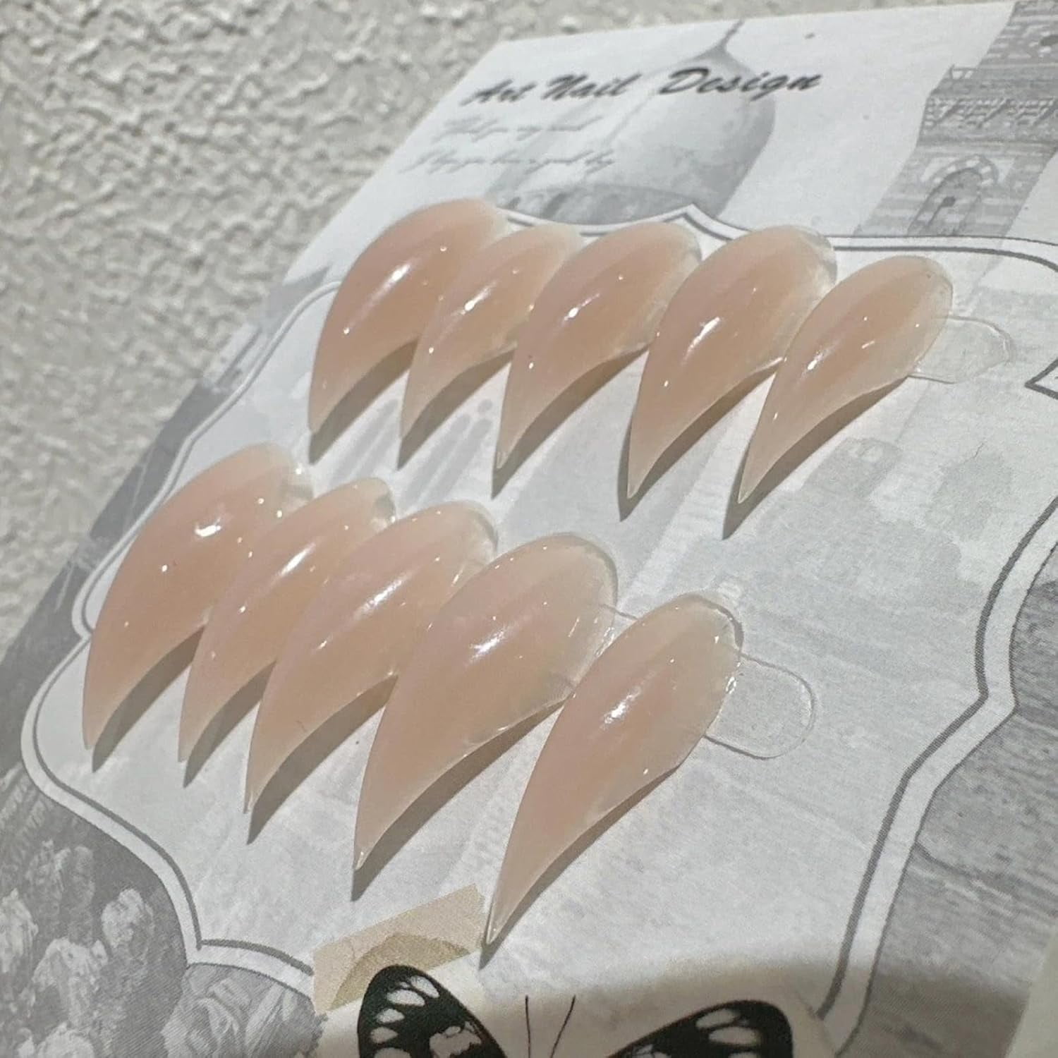 Cute Cat Claw Press on Nails Nude Short Stiletto Handmade Reusable Thick Acrylic Cat Dragon Eagle Claw False Nail Glossy Glue on Nail