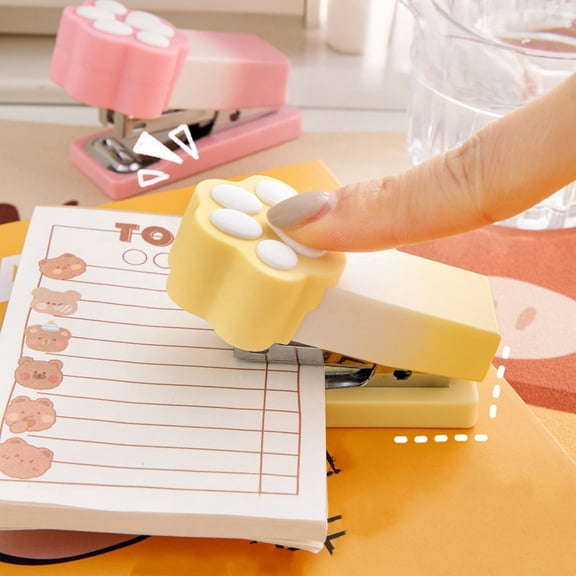 Cute Cat Shaped Portable Desktop Stapler Compact Labor-saving Paper Binder Office Household Document Binding Tool 2.68 Inch