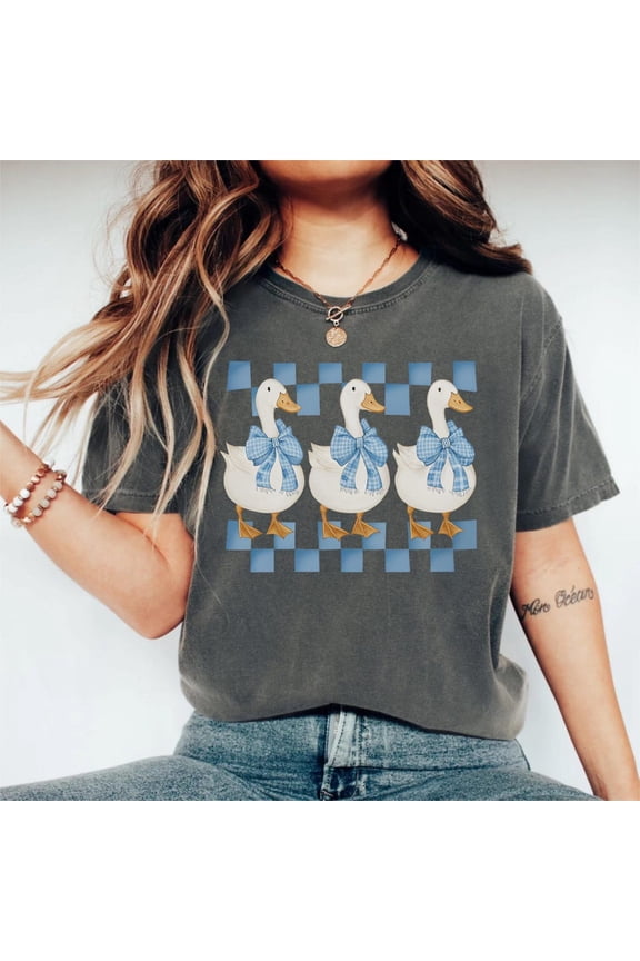 Cute Coquette Goose Shirt, Blue Ribbon Goose Tee, Retro Cottagecore Farm Animal Graphic Shirt, Trendy Tee All Size S-5XL
