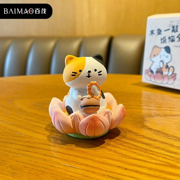 Cute Floral Cat Resin Figurine - Handmade Desktop Decor for Good Luck