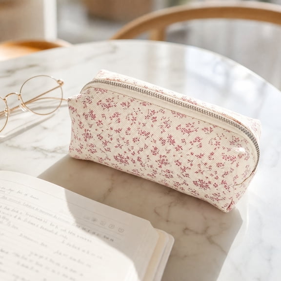 Cute Floral Pencil Case, Makeup Brush Cosmetic Bag for Women, Travel Quilted Zipper Makeup Bag, Flowers Toiletry Organizer Case, for Daily and Outdoor Use