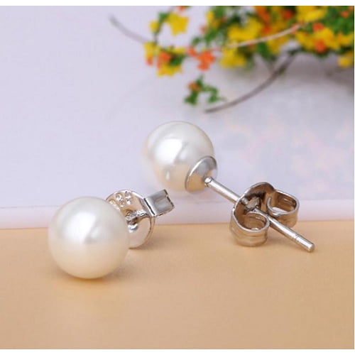Cute Freshwater Pearl 925 Silver Stud Earrings