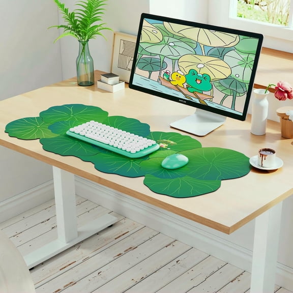 Cute Frog Desk Mat, Scalloped Desk Matt for Desktop, Large Mouse Pad for Desk, Non-Slip Keyboard Mat, Green Desk Mat with Stitched Edge, Kawaii Mouse Pad for Office (35.4" × 15.7")