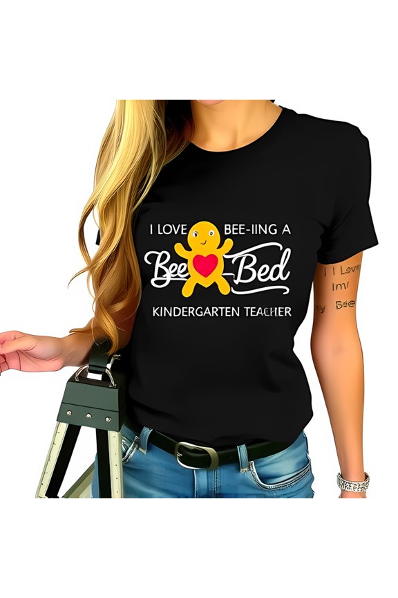 Cute Gingerbread Man Graphic Tee - " I Love Bee-ing a Bee-Bed Kindergarten Teacher " - Fun Cotton Short Sleeve T-Shirt for Educators