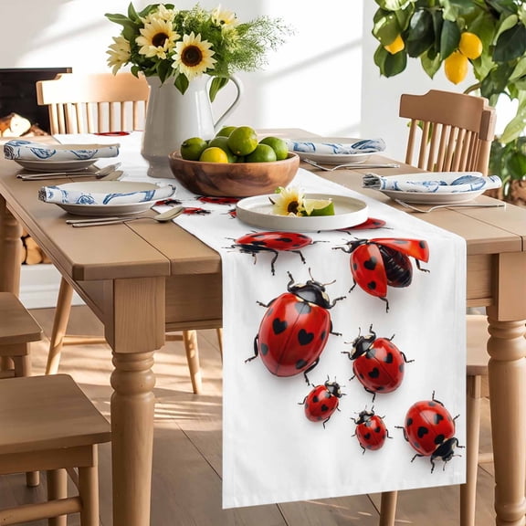 Cute Ladybug Table Runner, Realistic Love Heart Ladybug Rustic Farmhouse Washable Kitchen Table Runners Dress Scarves for Dining Table Decorations Party/Restaurant/Indoor Outdoor Use, 13x108in