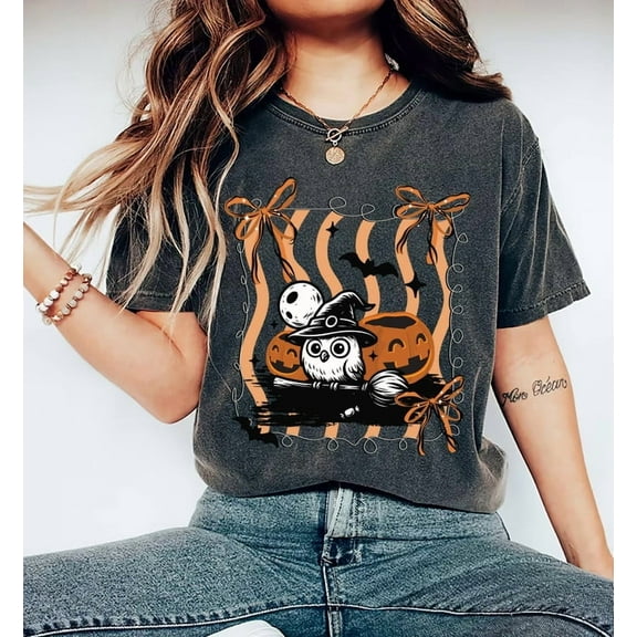 Cute Owl Halloween T-Shirt – Witch Hat Pumpkin Graphic Tee for Women