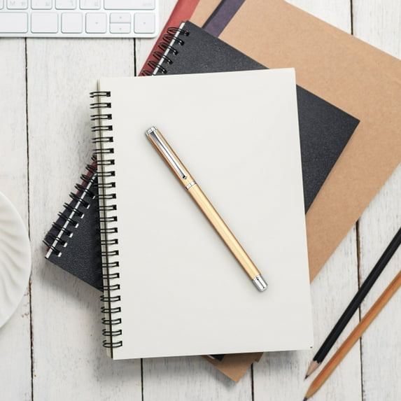 Cute Pens Fine Point 0.5mm Black Pen Gel Pens Black Ink Set with A Pen & Gift Box Comfort Grip Smooth Writing, Journaling Signature Supplies, Gifts for Women & Men