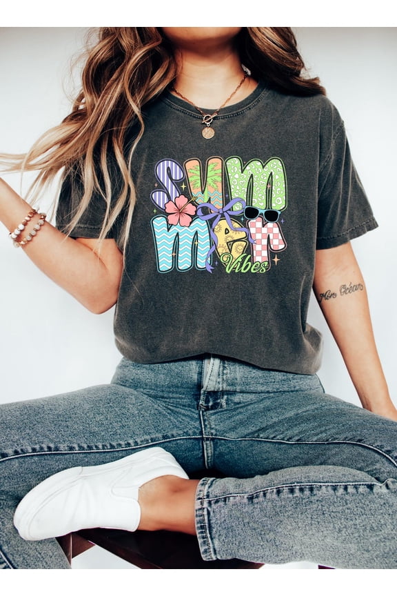 Cute Summer Vibes T-Shirt, Summer Shirt, Popular Summer Women Tee, Women Beach Tee, Summer Vacation Tee, Cute Women Summer Gift
